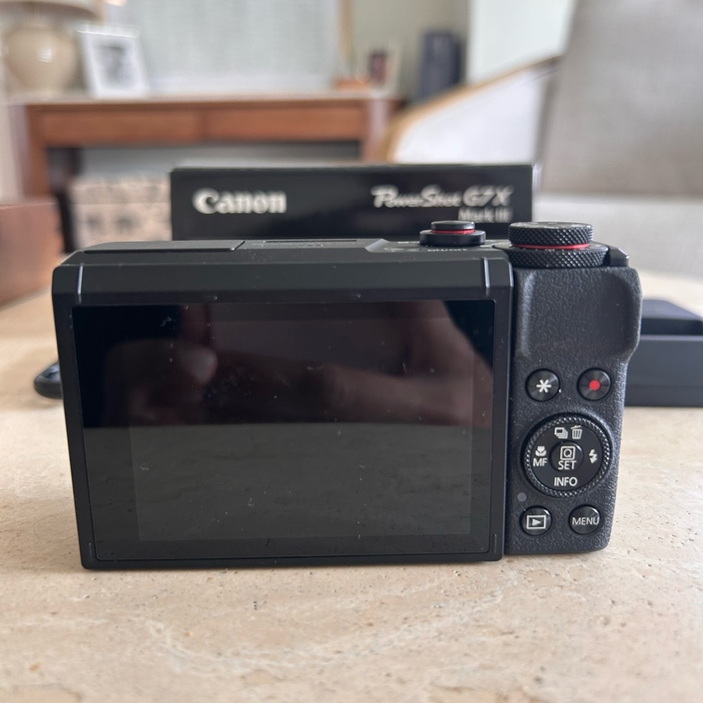 New Canon PowerShot G7 X Mark lll - Picture 7 of 12